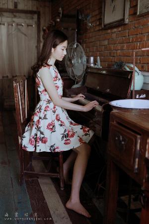 火车上与妈妈睡在一起是什么书